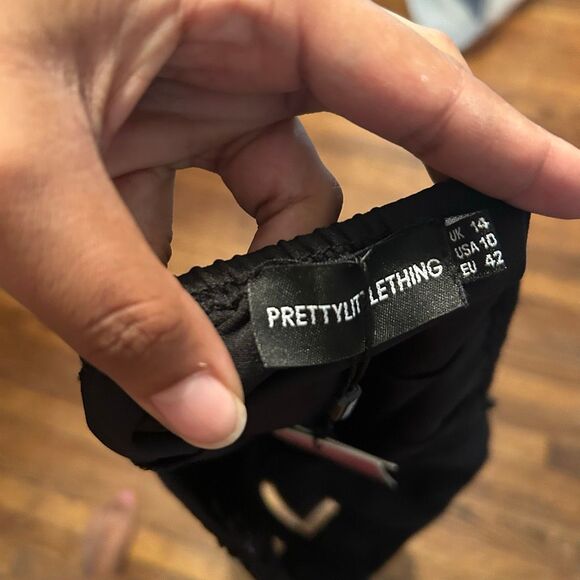 New Pretty Little Thing Cut Out Dress - Picture 4 of 6